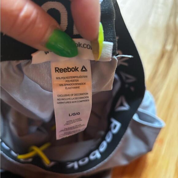 Reebok Gray and Black Athletic Shorts Lightweight Elastic Waist‎ - Picture 8 of 8